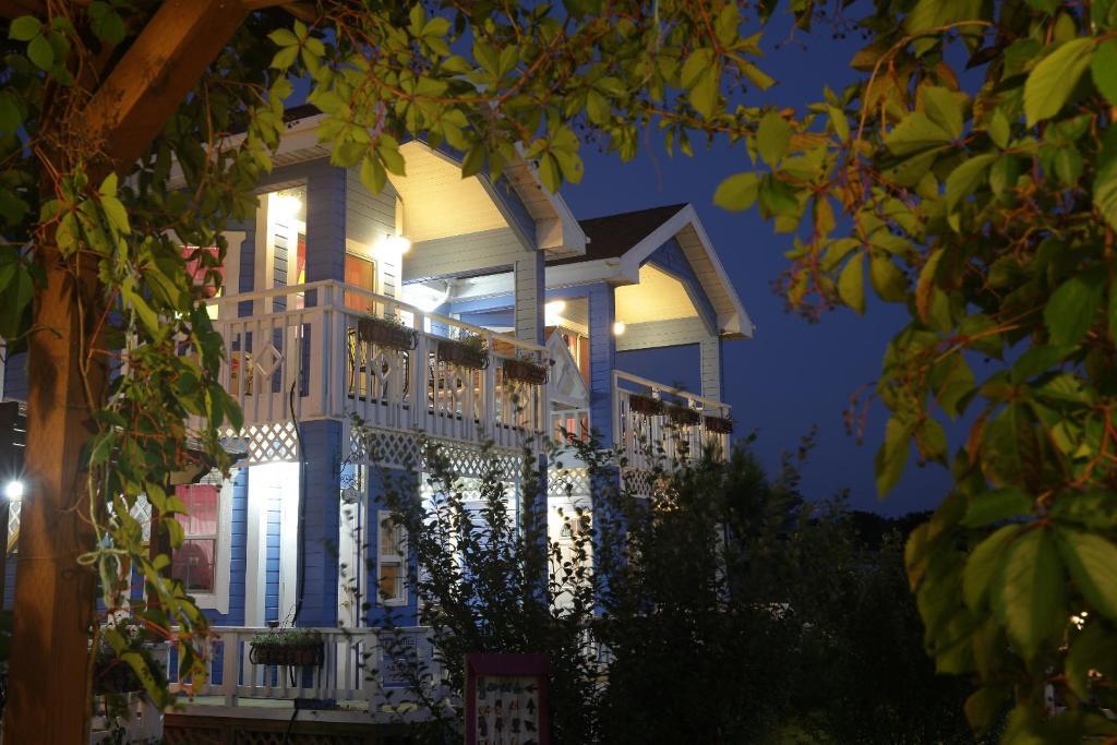 Polaris Tourist Pension คยองจู ภายนอก รูปภาพ
