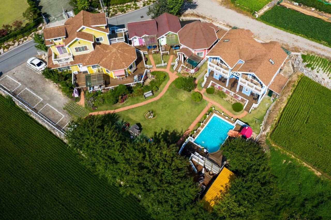 Polaris Tourist Pension คยองจู ภายนอก รูปภาพ
